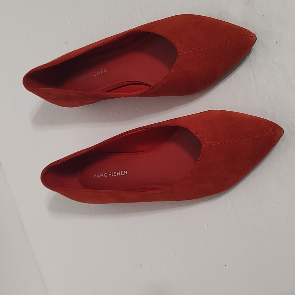 New Orange Leather Marc Fisher Flats sz 8